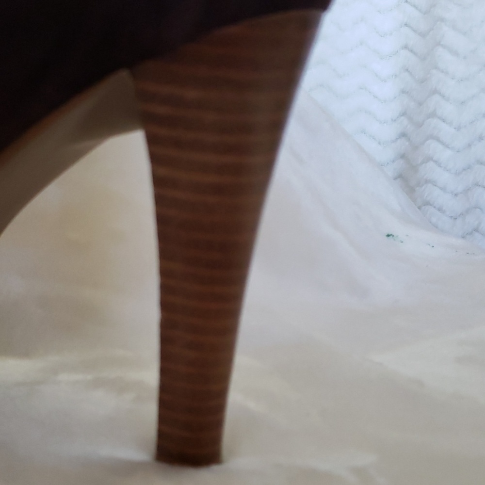 Colin Stuart brown high heels decorative stitching - Picture 3 of 6